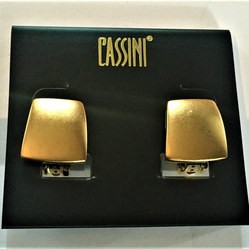 NEW Old Stock Classy CASSINI MATTE GOLD Square COMFORT CUSHION CLIP-ON Earrings